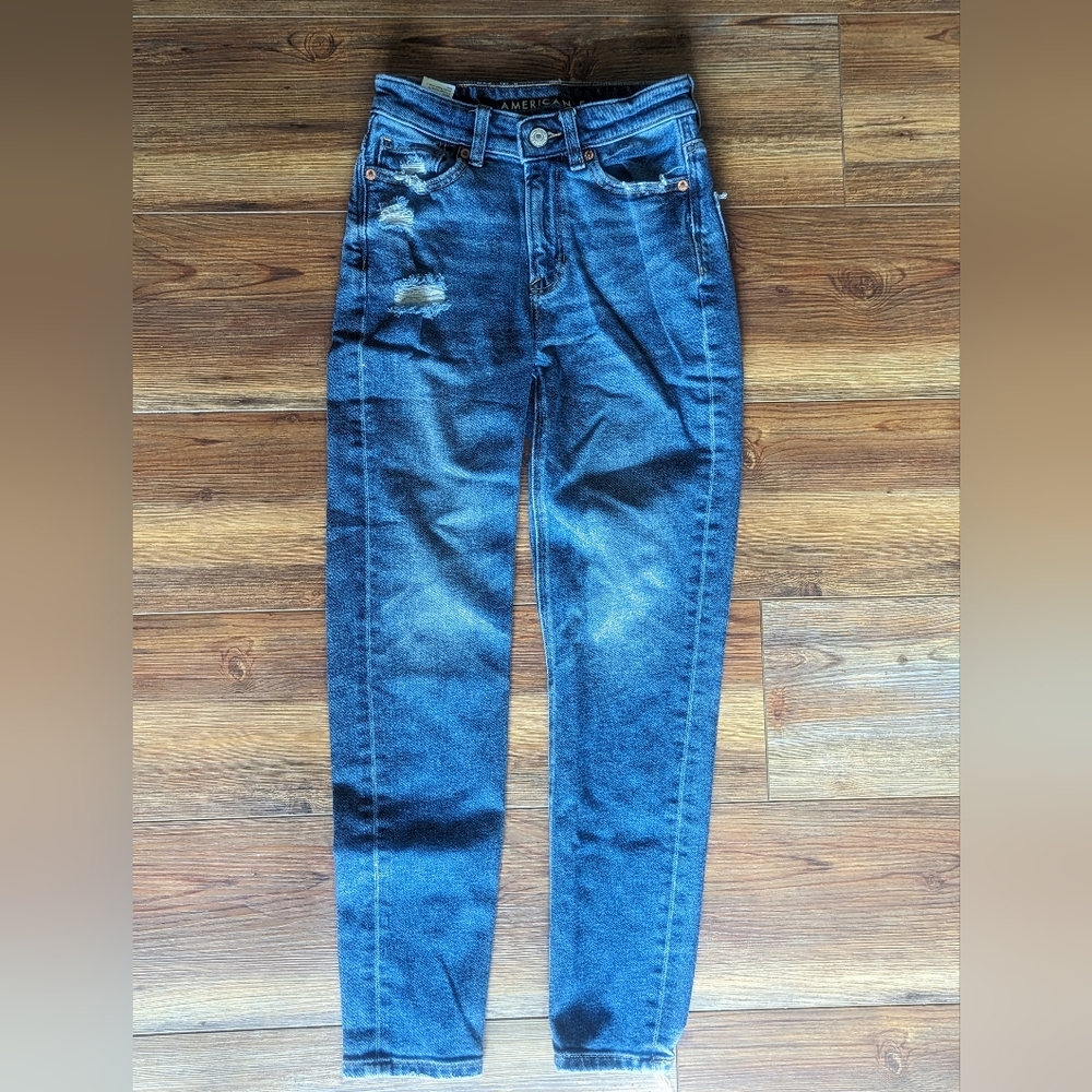 American Eagle mom jeans